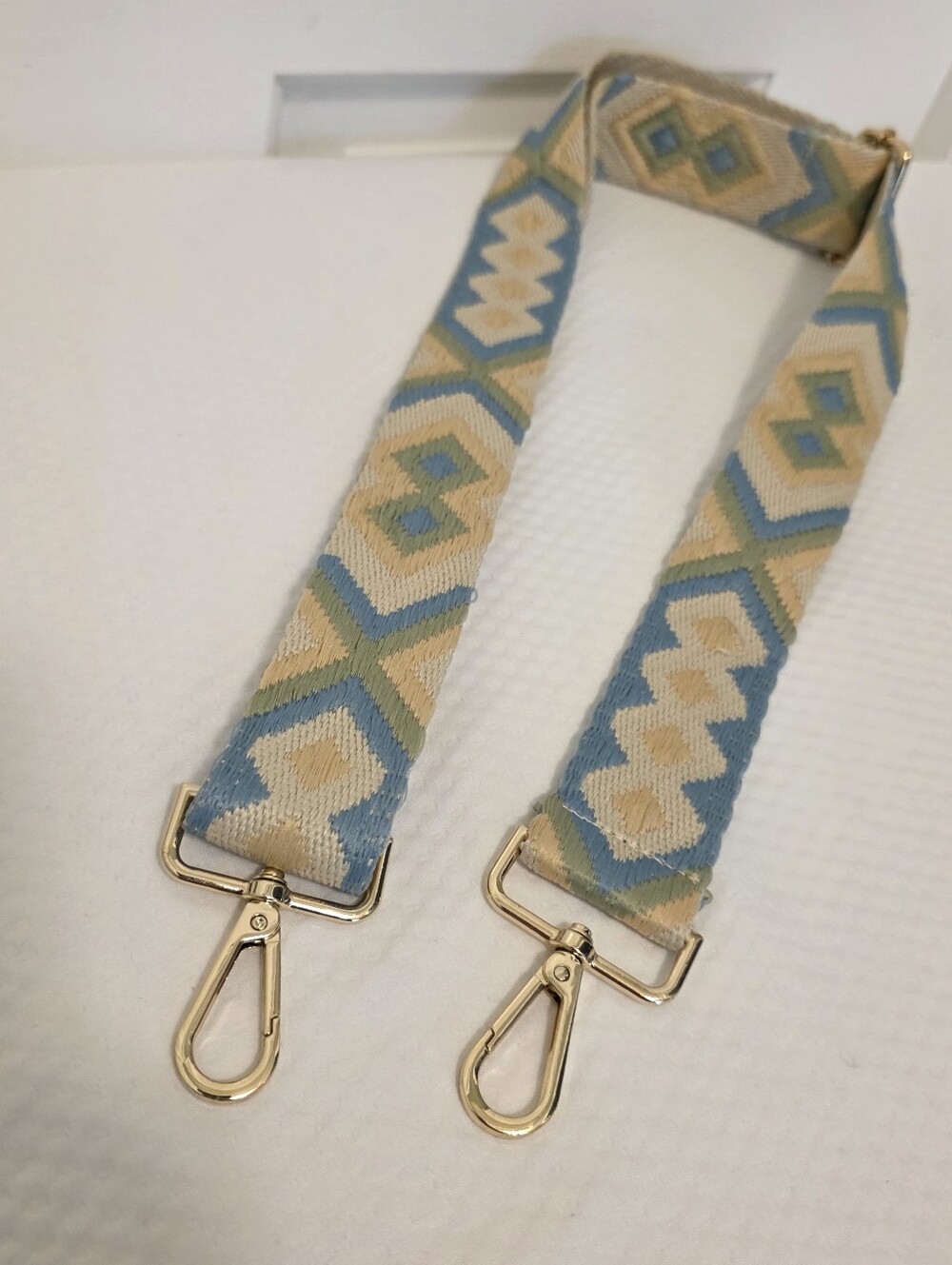 Adjustable Geometric Patterned Bag Strap in Blue and Tan, Versatile, Goldtone